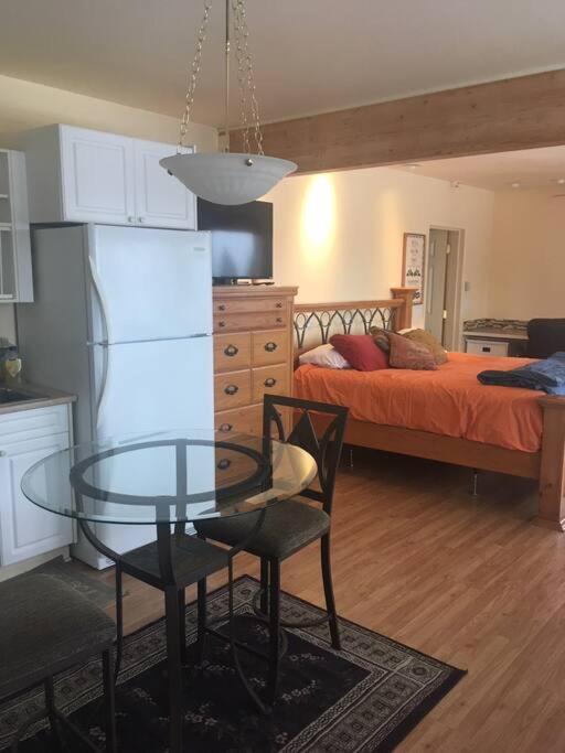 Kelli Creek Cottage - Reduced Price On Tours Juneau Room photo